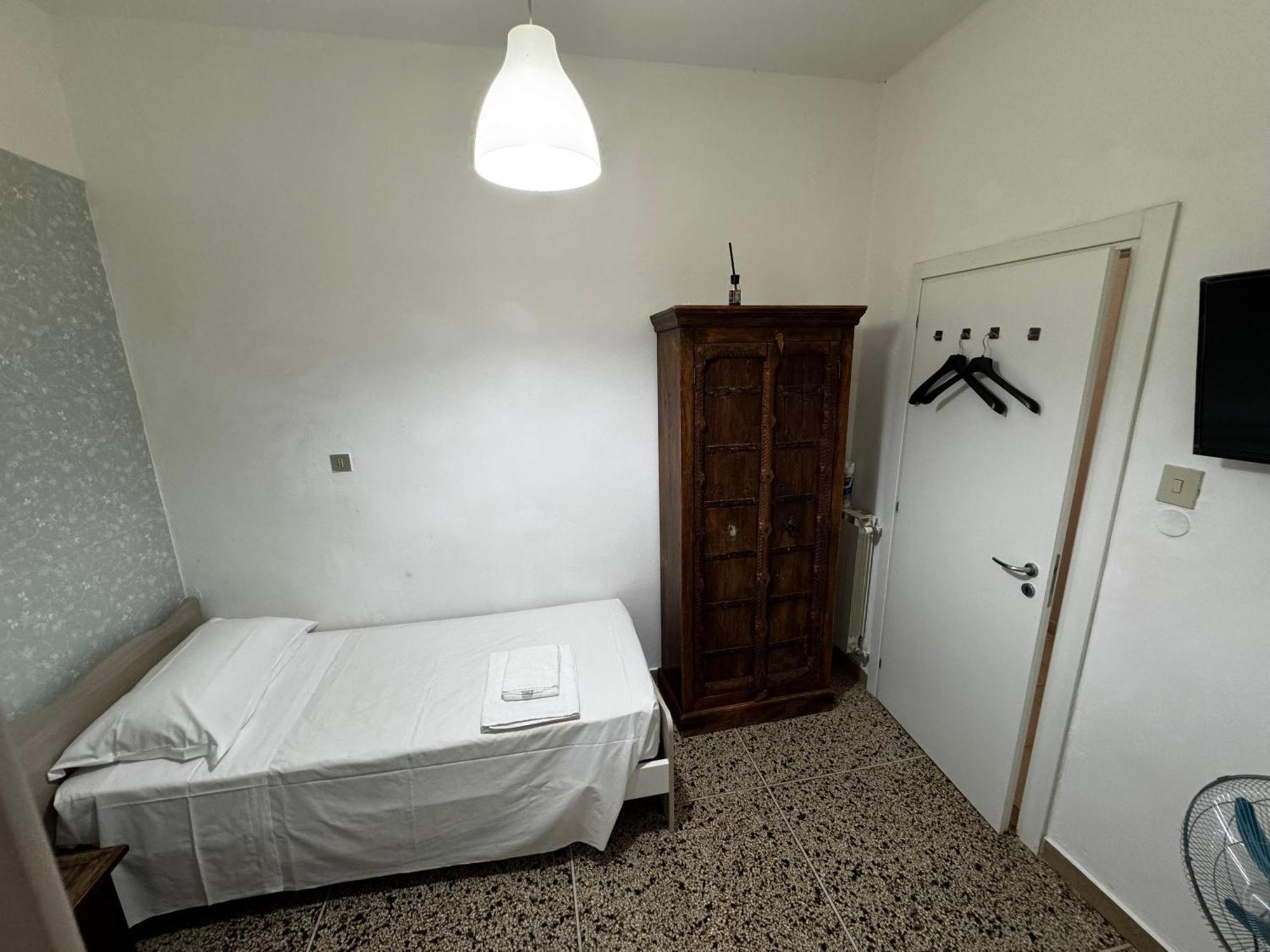 City Rooms Pise Extérieur photo