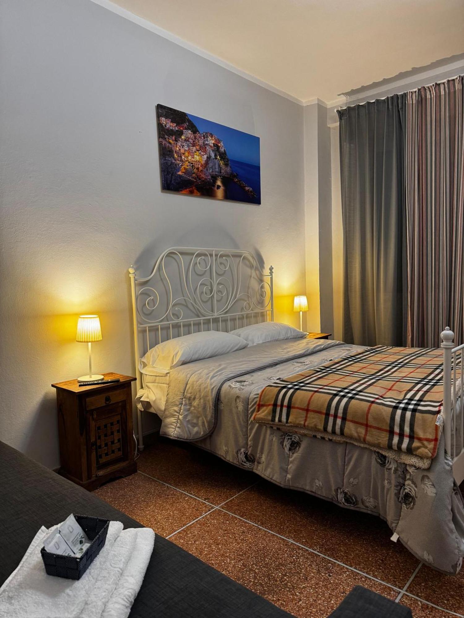 City Rooms Pise Extérieur photo