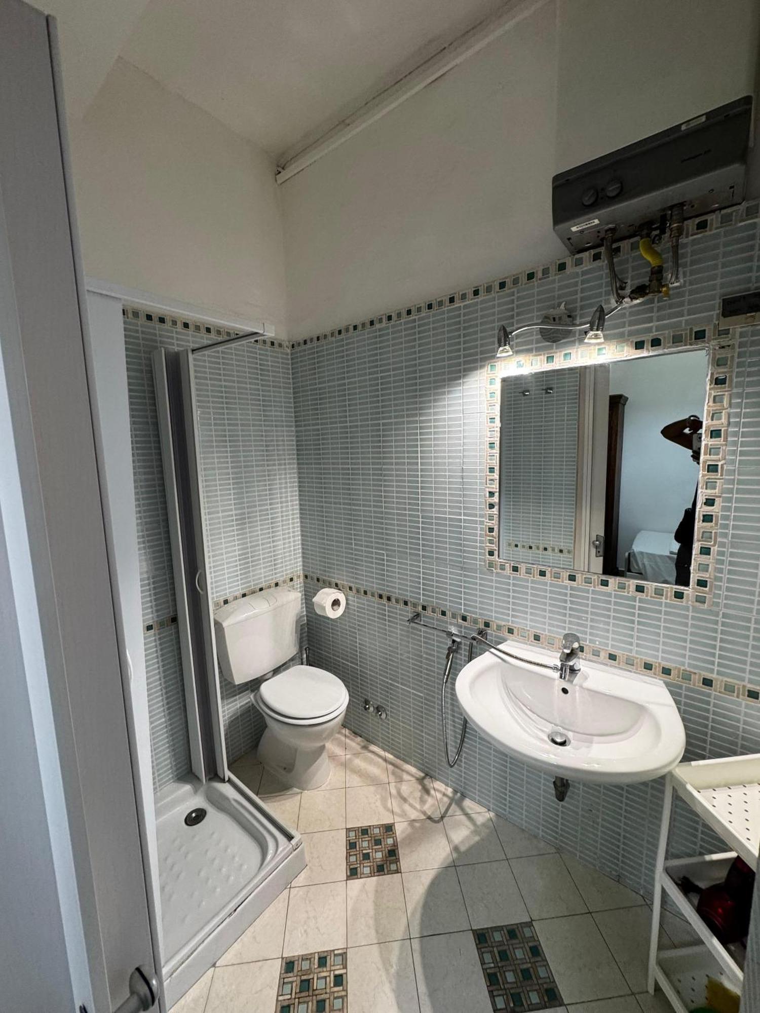 City Rooms Pise Extérieur photo